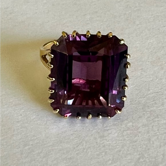 Jewelry - Solid Gold Created Alexandrite Ring